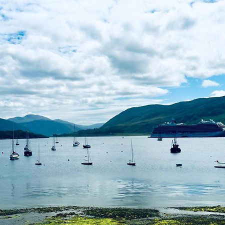 The Ferry Boat Inn Ullapool Buitenkant foto